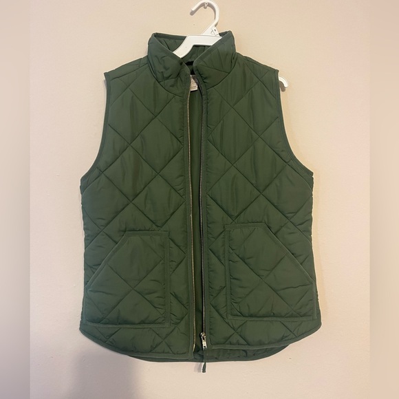 J. Crew Jackets & Blazers - Green Quilted Vest